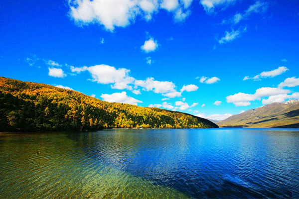 甲根壩、措普溝、色達(dá)、德格、白玉、達(dá)古冰山越野穿越十日游