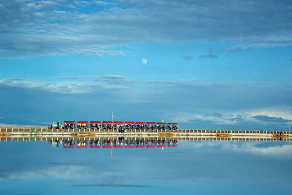 拉薩-青藏線-納木錯(cuò)、可可西里、青海湖、西寧五日游