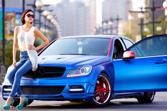 8月15日重慶、成都汽車租賃公司多家被騙23輛豪車在成都一倉庫發(fā)現(xiàn)