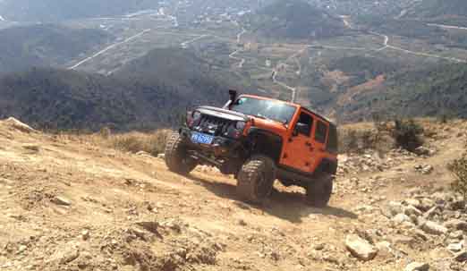 成都租越野車，好&ldquo;足&rdquo;很重要