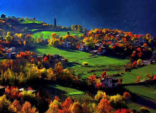 秋游正當時！成都租車旅游選哪一條？