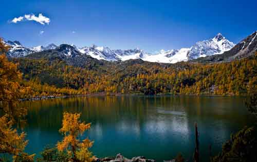 秋游正當時！成都租車旅游選哪一條？