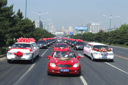 成都婚車(chē)預(yù)定什么款式比較合適